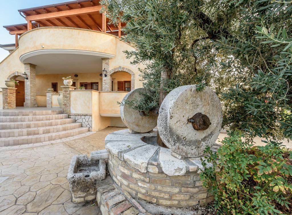 Albergo Il Giardino Foce Varano Exteriér fotografie