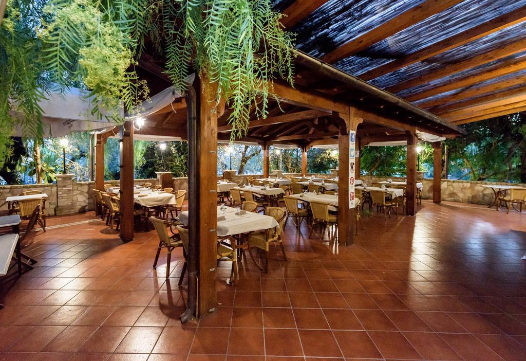 Albergo Il Giardino Foce Varano Exteriér fotografie